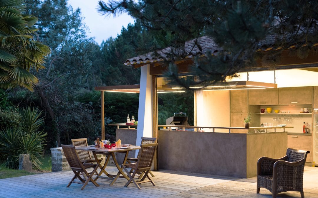 Pool house et Salles de bains à La Palmyre – Frédérique Bargeas architecte d’intérieur
